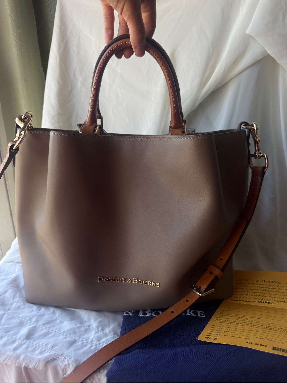 Dooney & Bourke large Florentine Barlow
